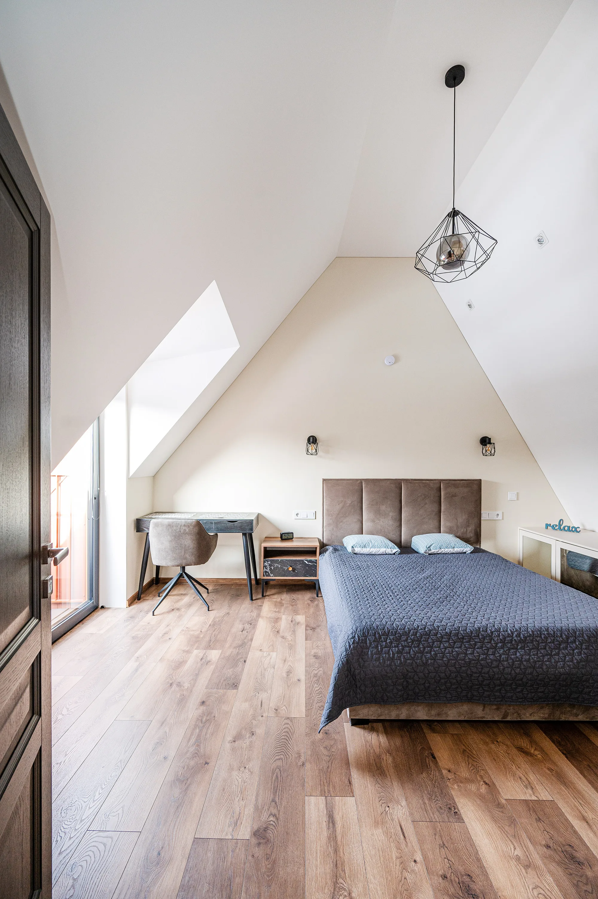 Cozy Central Attic photo 5